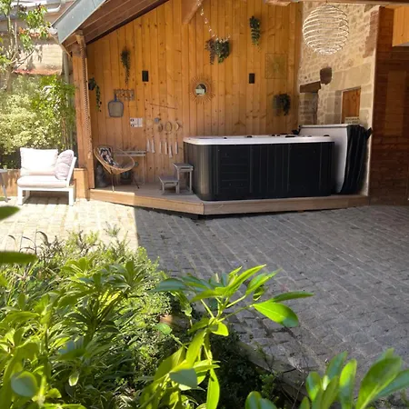 La Cour Aux Bulles Apartament Trigny